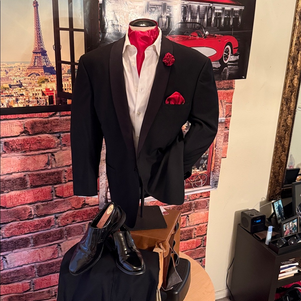 Istante Tuxedo Coat - Picture 14 of 17